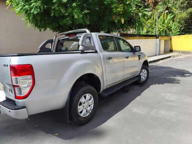 Ford Ranger XLS 2.5 16V 4X2 CD Flex 2015 - Foto 2