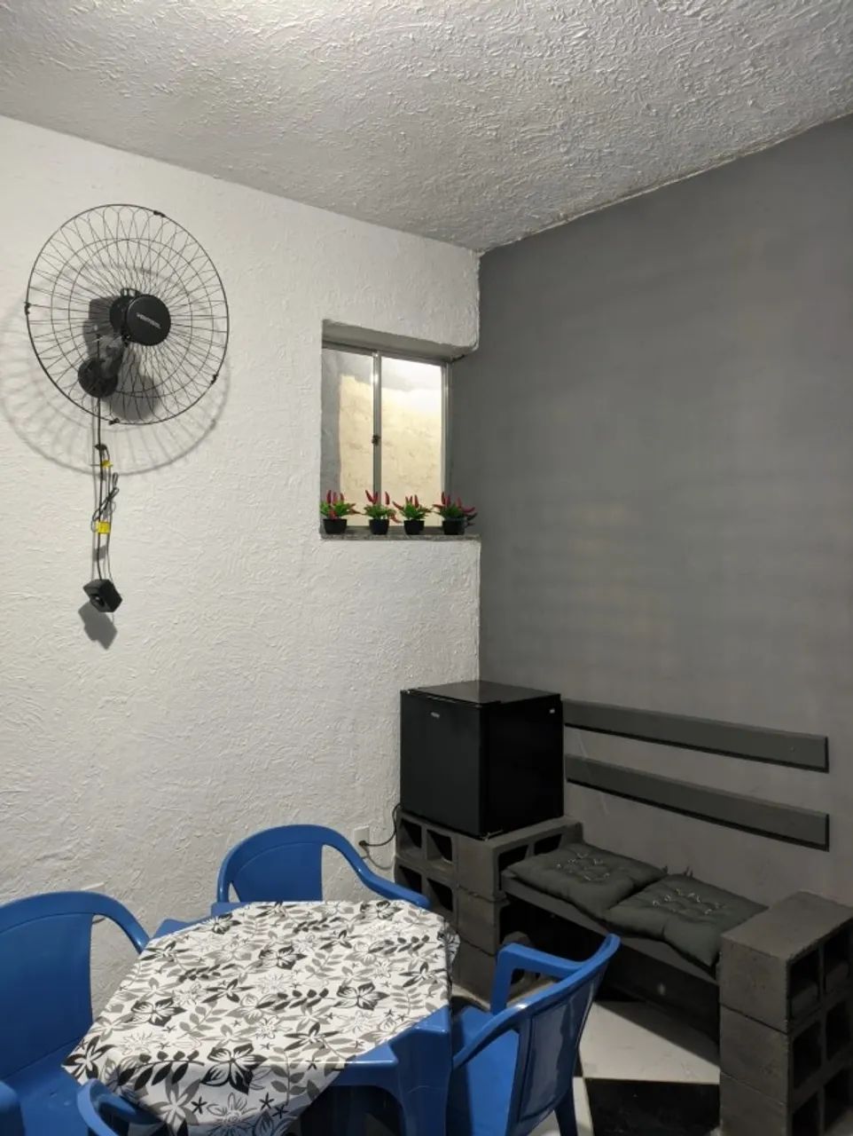 Alugo kitnet mobiliada, até 2 pessoas. - Foto 4