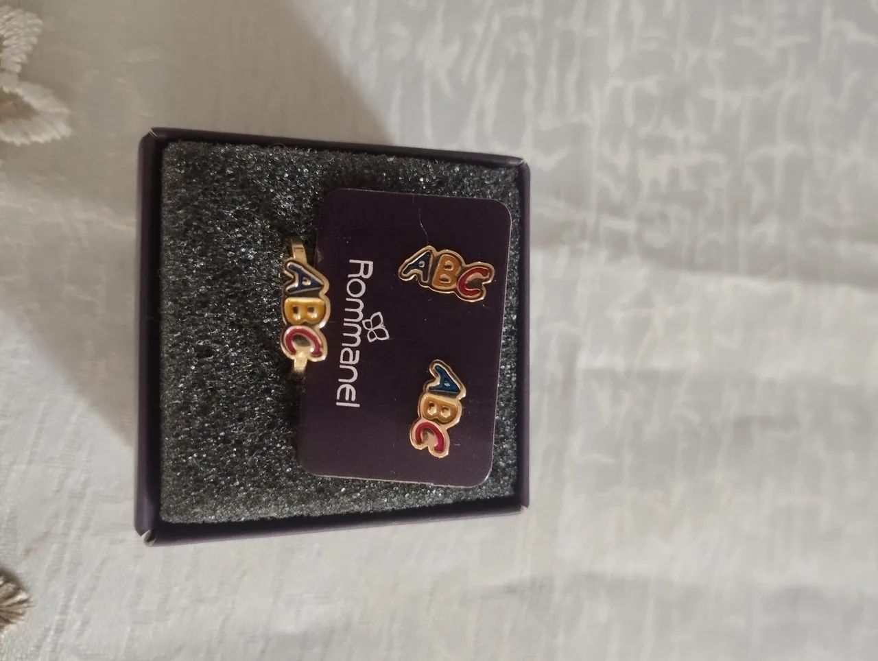 Anel ABC + brinco folheado a ouro 18k 