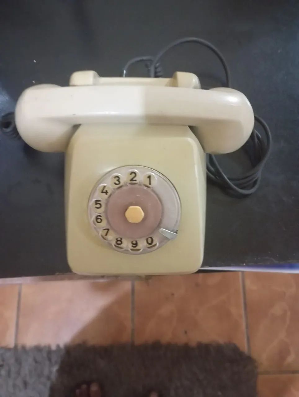Telefone de discagem antigo