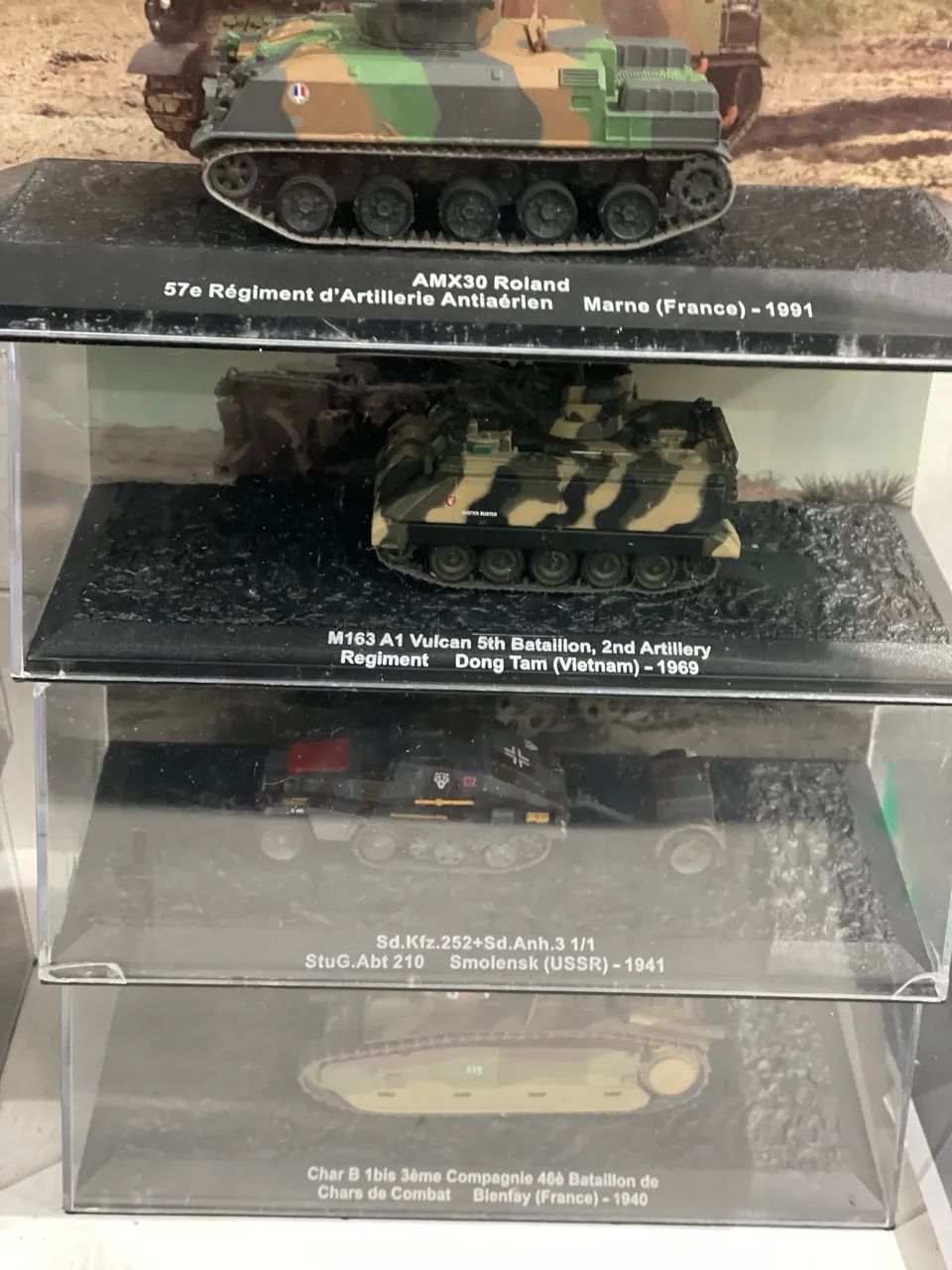 Miniaturas de blindados  do exército escala 1/43  - Foto 2