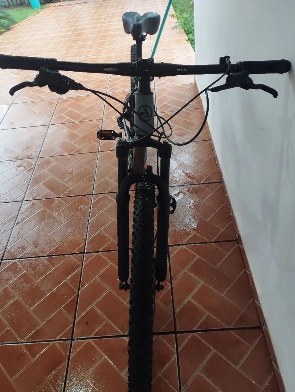 Bicicleta aro 29 tamanho M 17 kit absolute 12v  - Foto 5