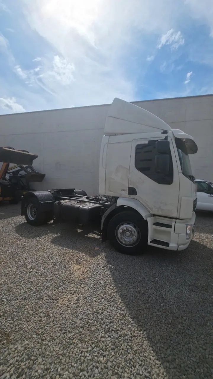 VOLVO VM 310 - Foto 3