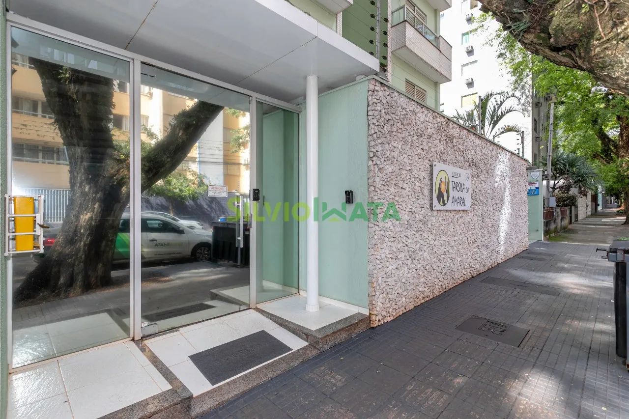 EXCELENTE APARTAMENTO SEMI MOBILIADO, COM 02 QUARTOS SENDO 01 SUÍTE PARA MORAR NO ED. TARS - Foto 2