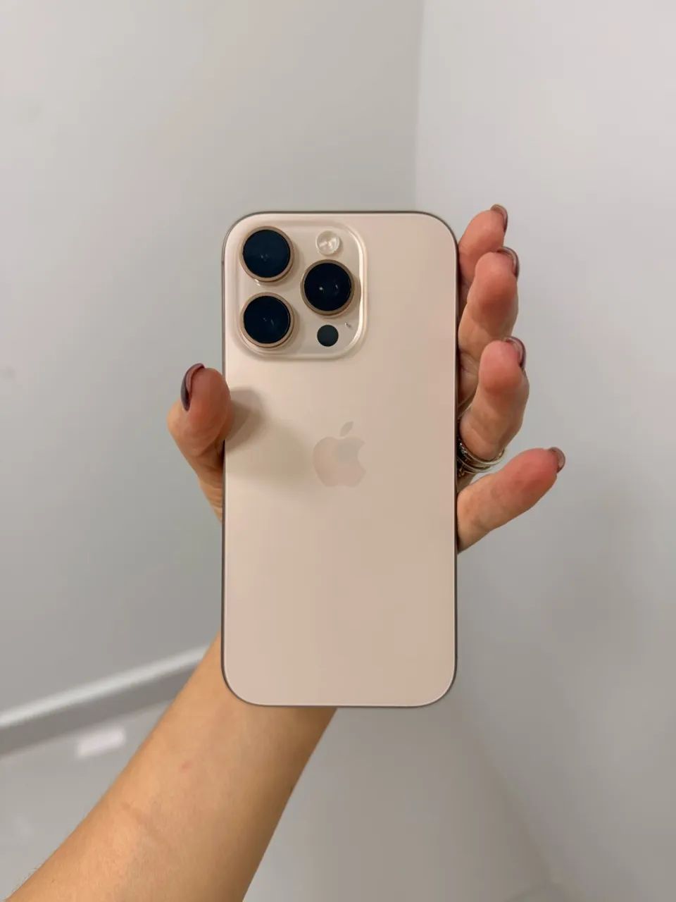 iPhone 16 pro 256g