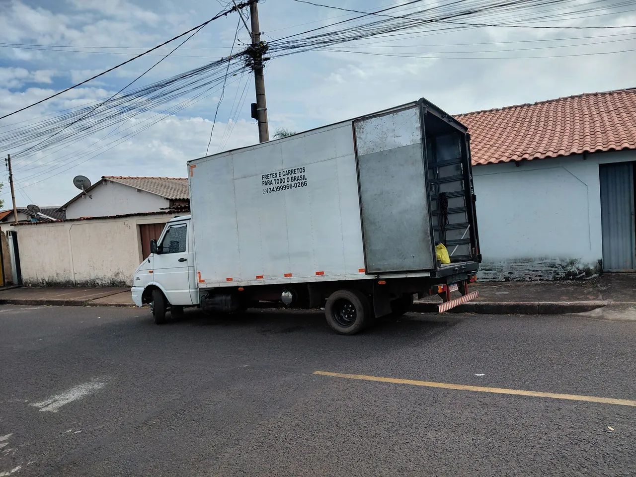 FRETES E MUDANÇAS 