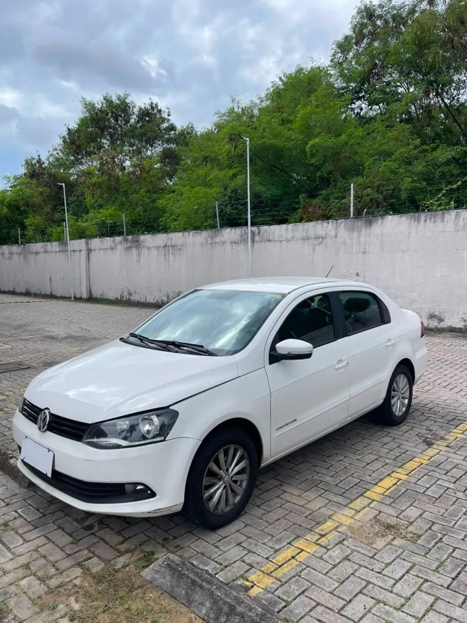 Volkswagen Voyage 2015