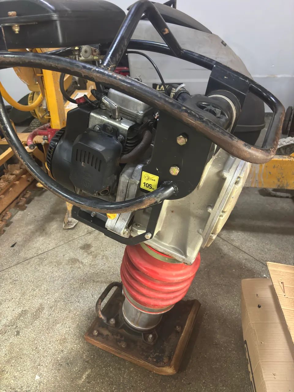 Compactador de solo - Foto 3