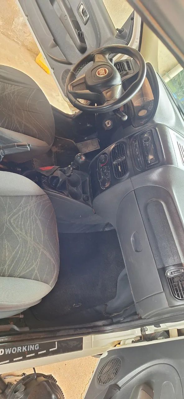 Fiat Strada Working Hard 1.4 Fire Flex 8V CS 2017 - Foto 5