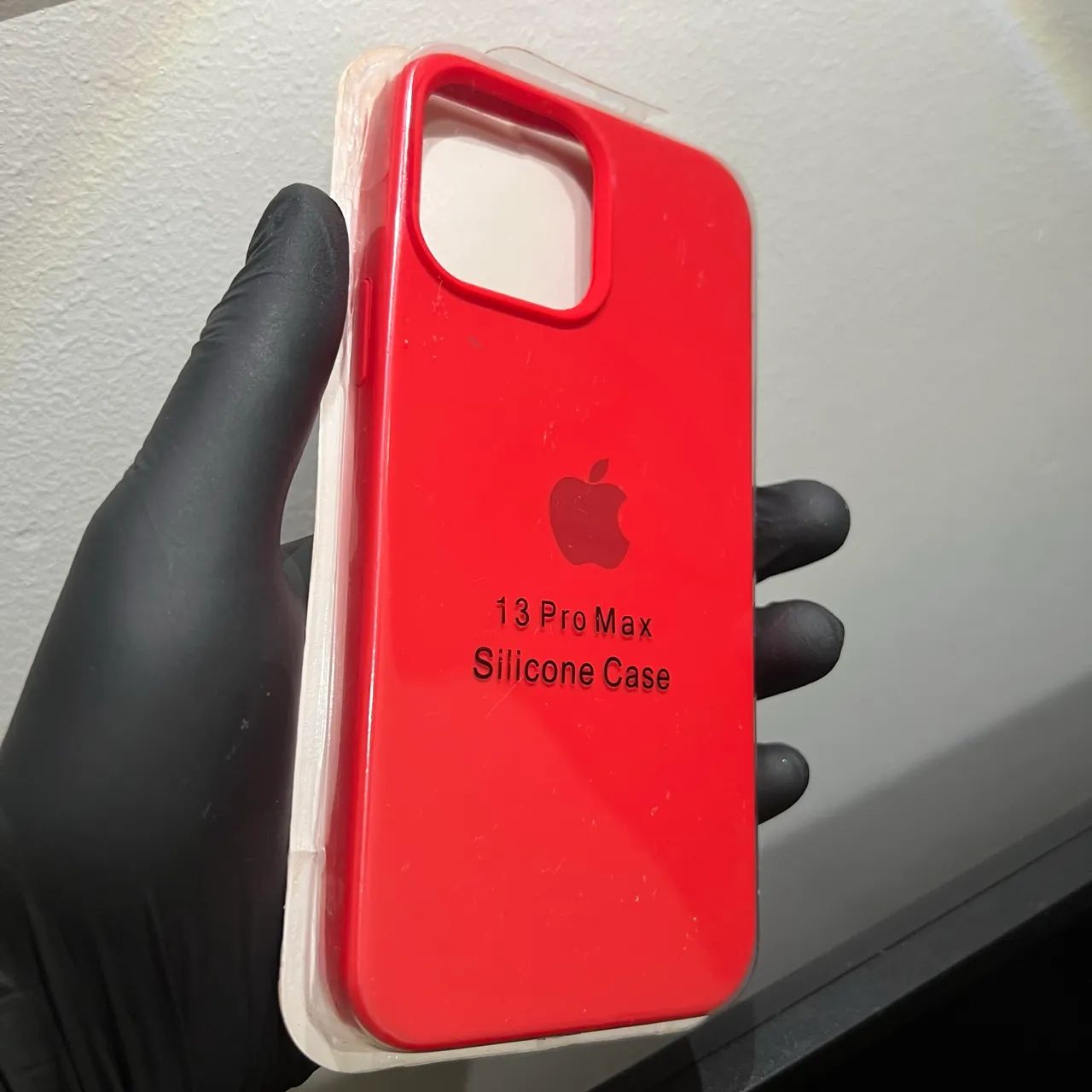 capinha iphone 13 pro max vermelha silicone
