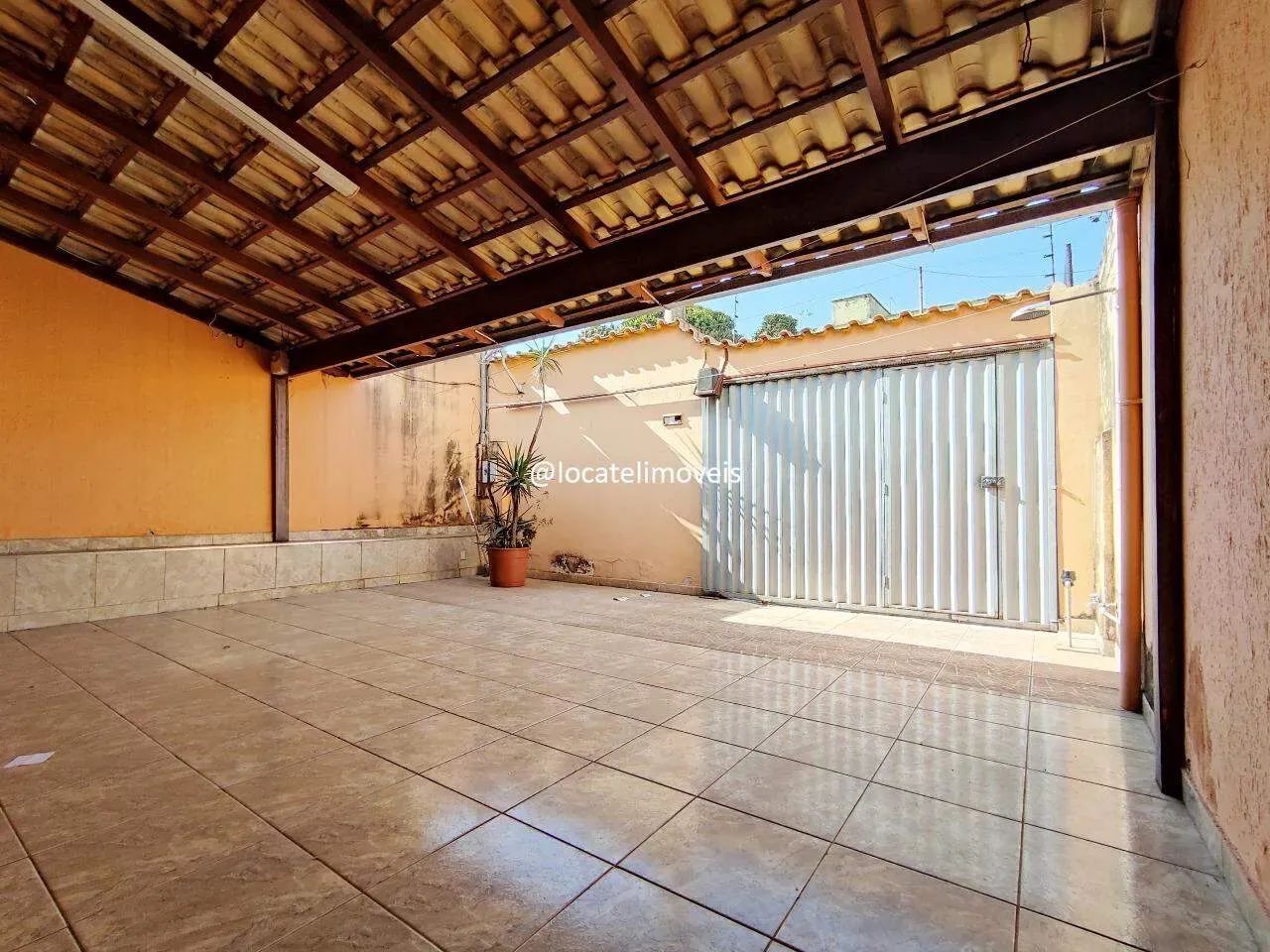 Casa de 02 (dois) quartos, no bairro Milionários. - Foto 2
