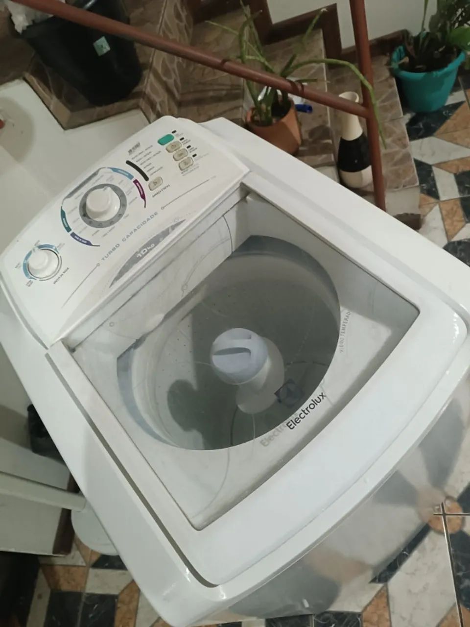 Lavadora Electroluxs 10 kilos ótimo estado funciona perfeitamente - Foto 4