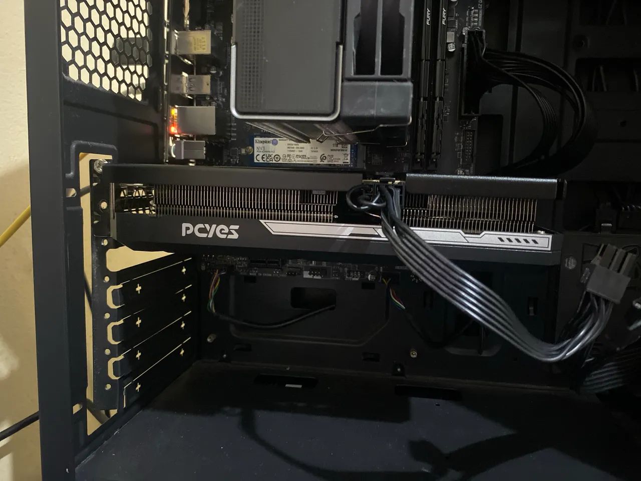 RTX 5060 TI 16GB RAM