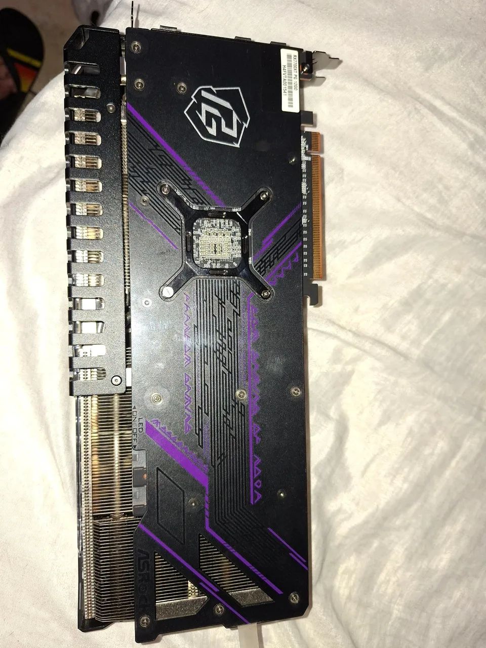 Placa de vídeo RX 7700 XT AMD Radeon - Foto 4