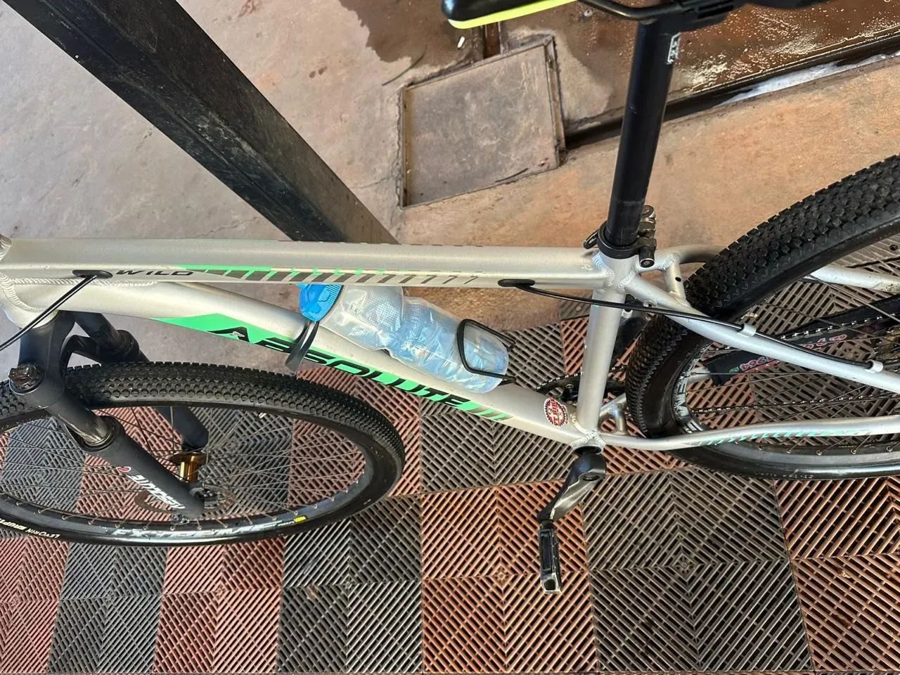 Bicicleta MTB Absolute aro 29 - Foto 4