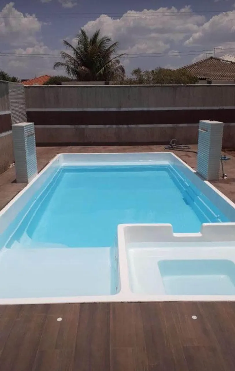 Piscina c prainha e SPA 9x4x1.40 cor azul ou bco - Área Externa