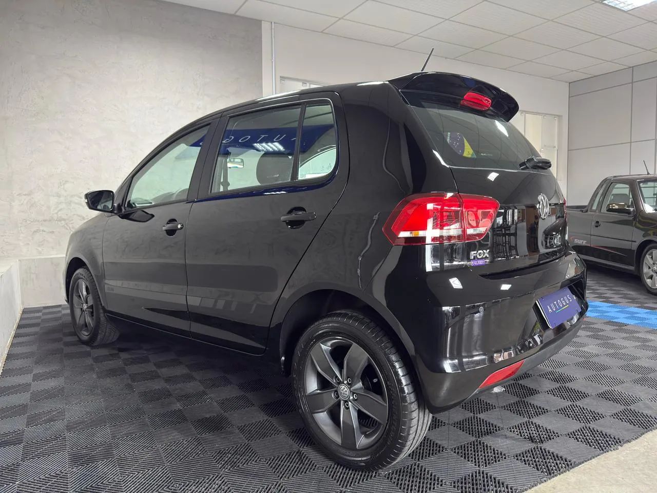Volkswagen Fox RUN 1.6 Flex 8V 5P 2017 - Foto 5