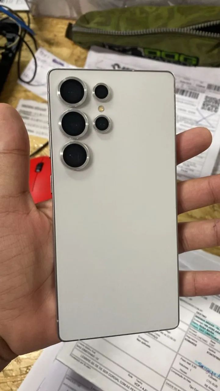 Samsung Galaxy S25 ULTRA 