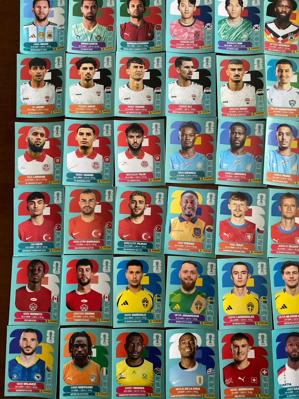 Figurinhas da copa 22/26 - Foto 5