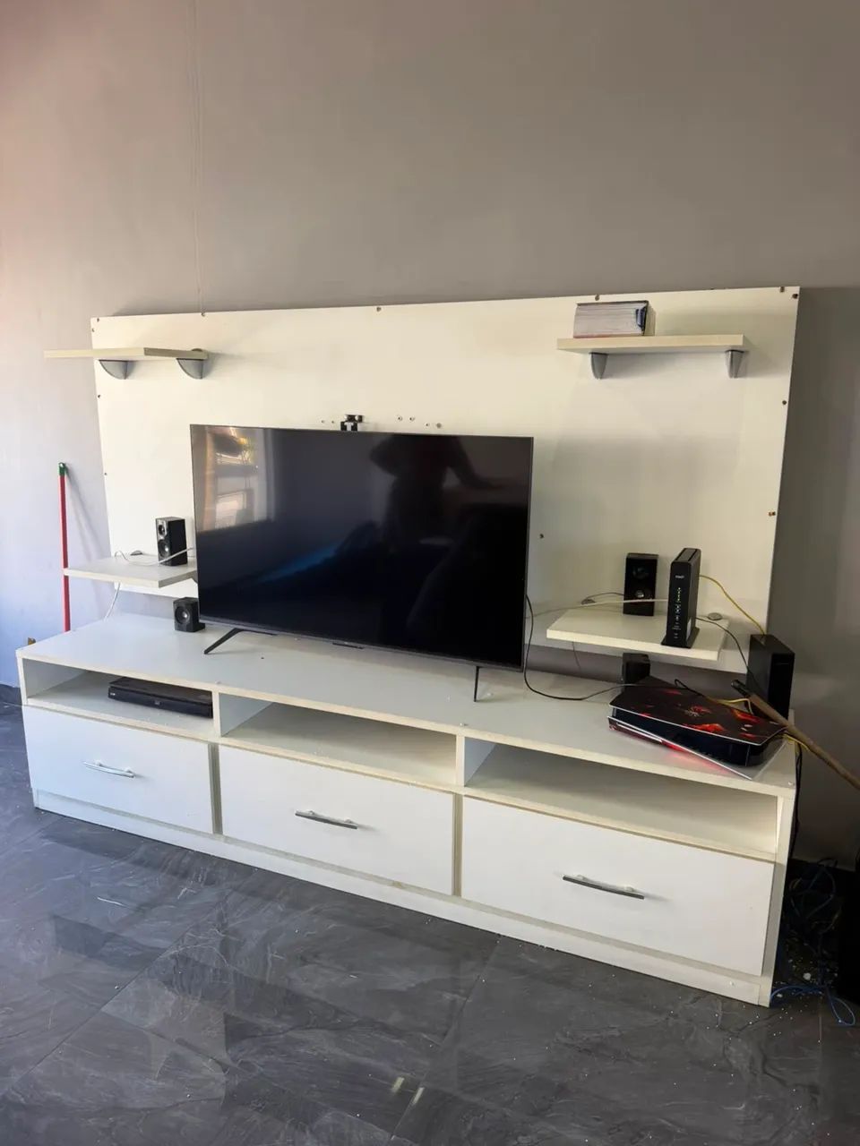 Rack com Painel de com madeira ótima qualidade  - Foto 3
