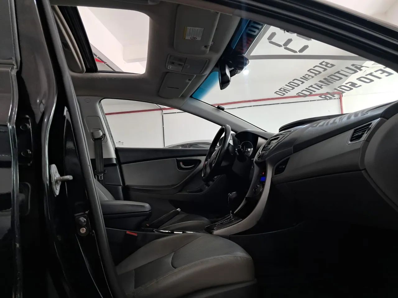 Hyundai Elantra GLS 2.0 16V Flex Aut., foto 15 de 16