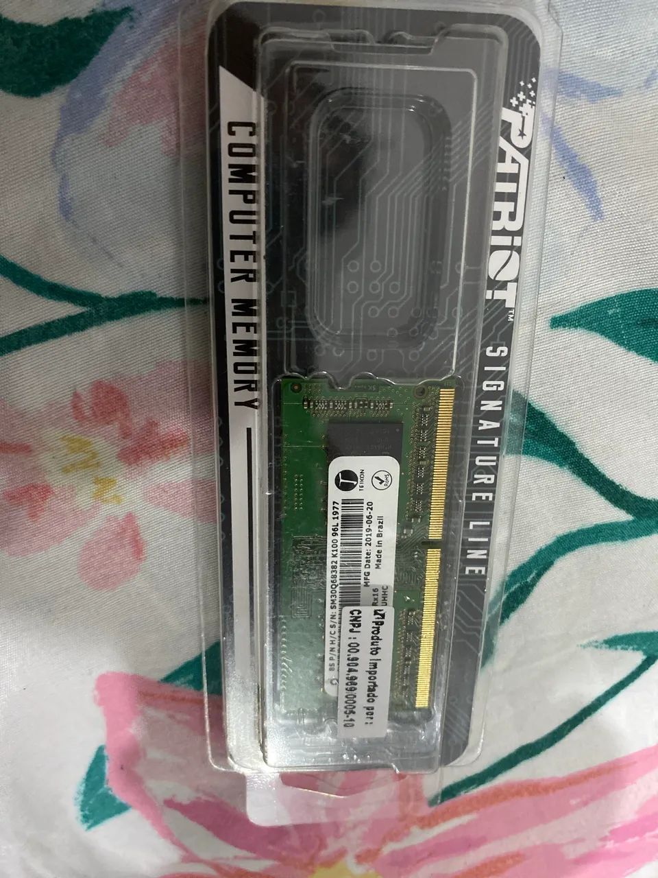 Cartão de Memória RAM de 4GB 