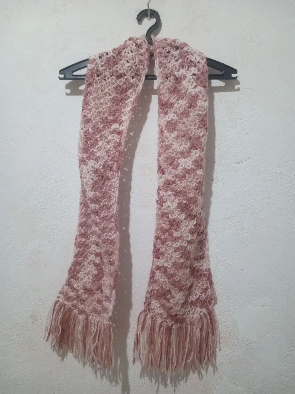 Cachecol Rosa Mesclado Lã de Crochê Feminina  - Foto 5