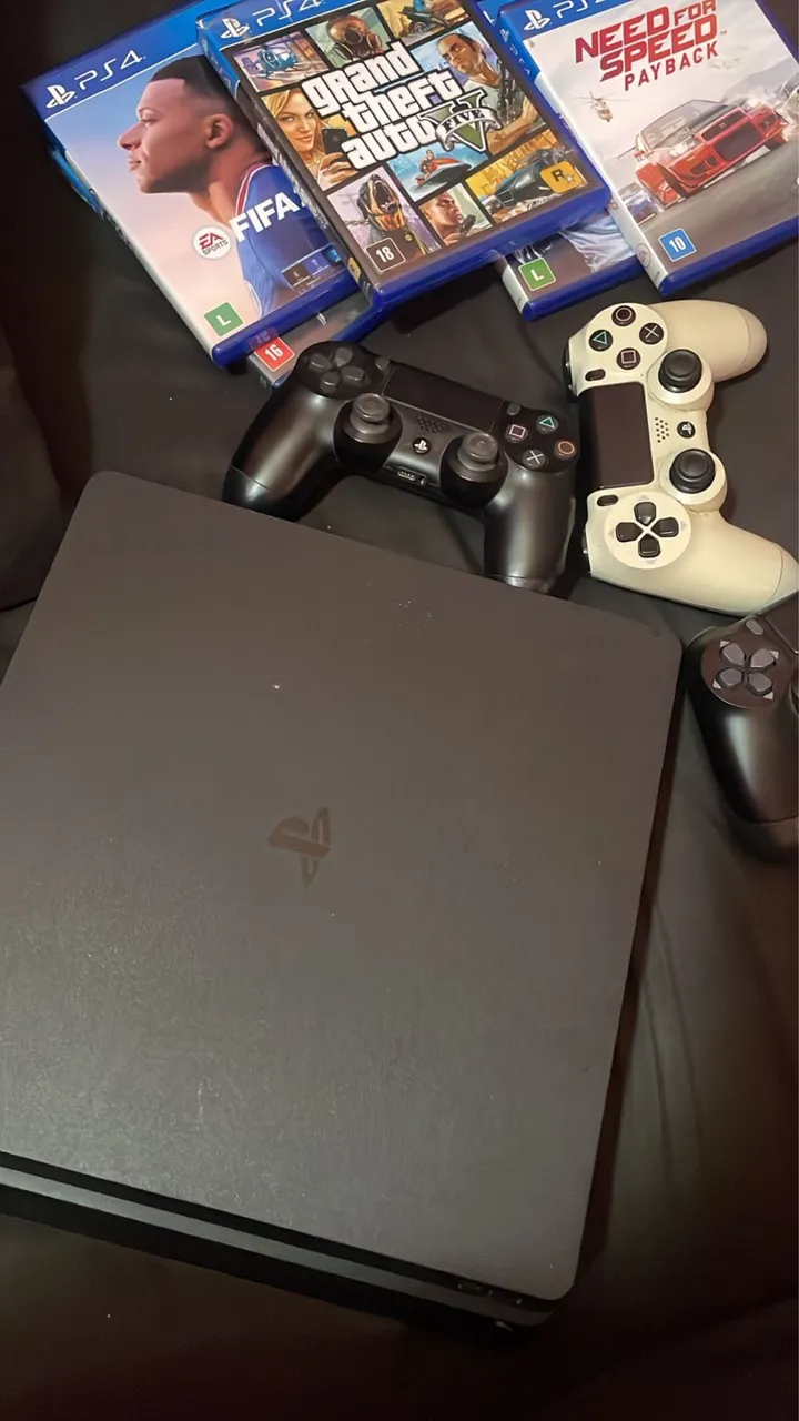 PS 4 slim 1tb e Nintendo switch - Consoles de Vídeo Game - Ingá