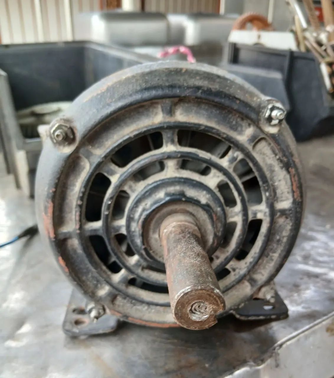 Motor Weg Usado 220/380V <br>220/380V <br>1.50 hp<br>2.00 CV - Foto 4