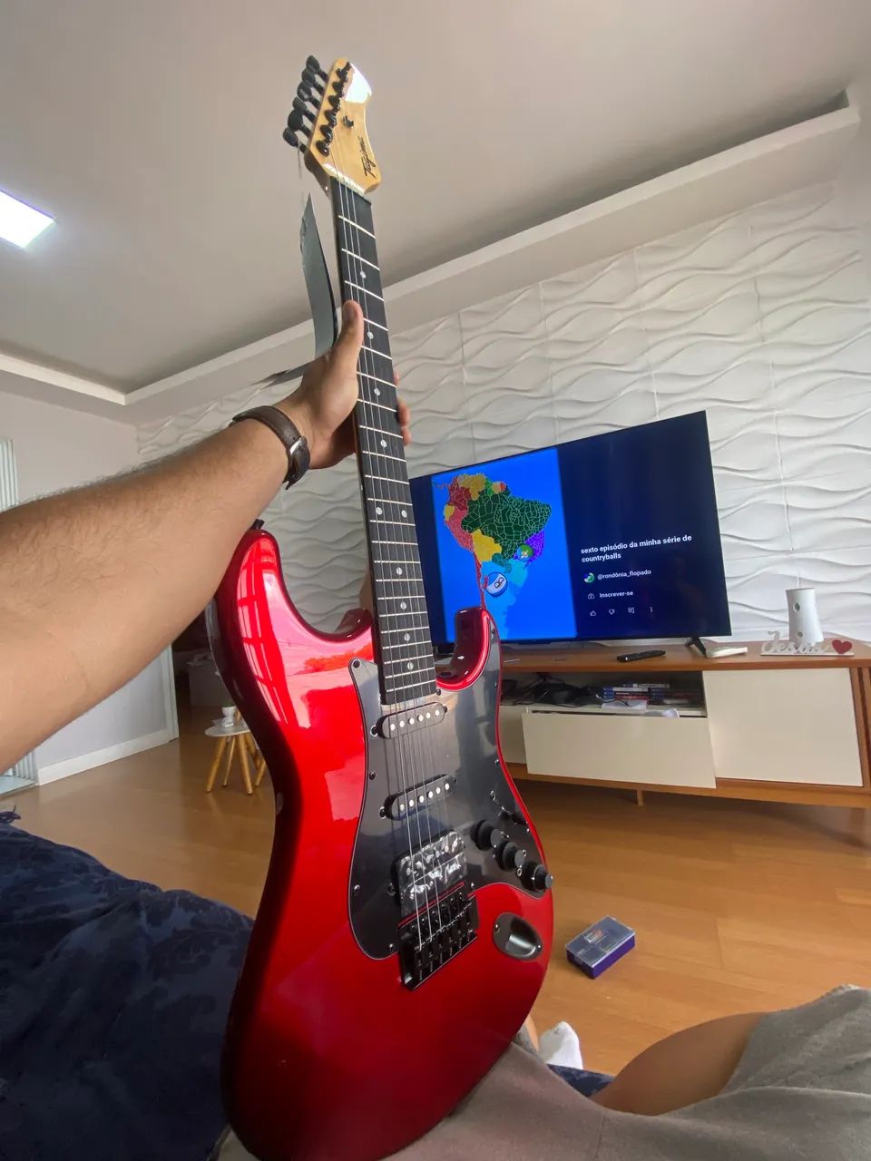 Guitarra tagima stratocaster com efeitos65049014283651120