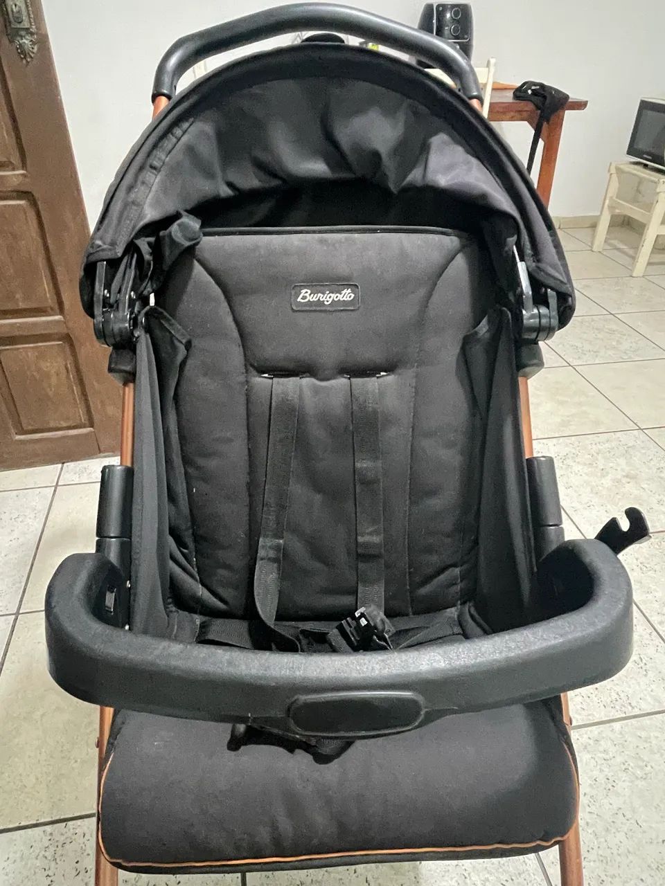 Vendo carrinho de bebê - Foto 3