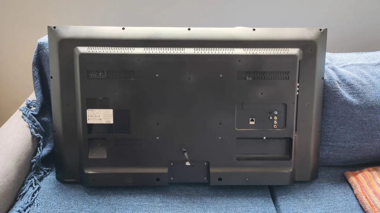 TV LED Smart Slim UHD 4K<br>com Pixel Plus Ultra HD - Foto 2