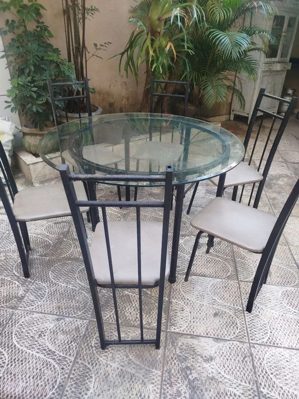 Mesa de vidro com 6 cadeiras  - Foto 4
