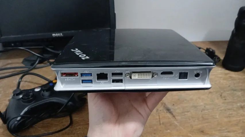 Mini PC Zotac com linux Batocera