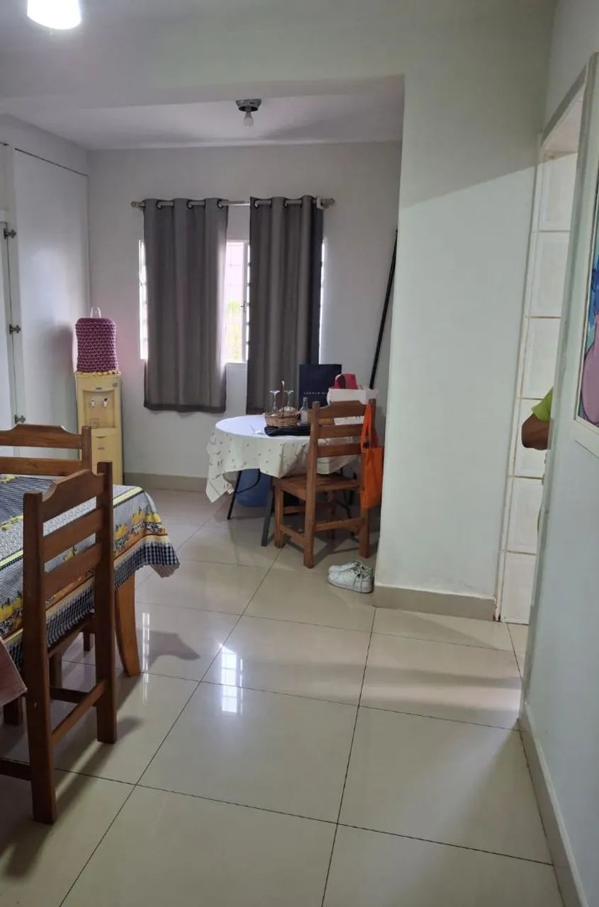 Belíssima casa tipo sobrado + localização privilegiada  - Foto 2