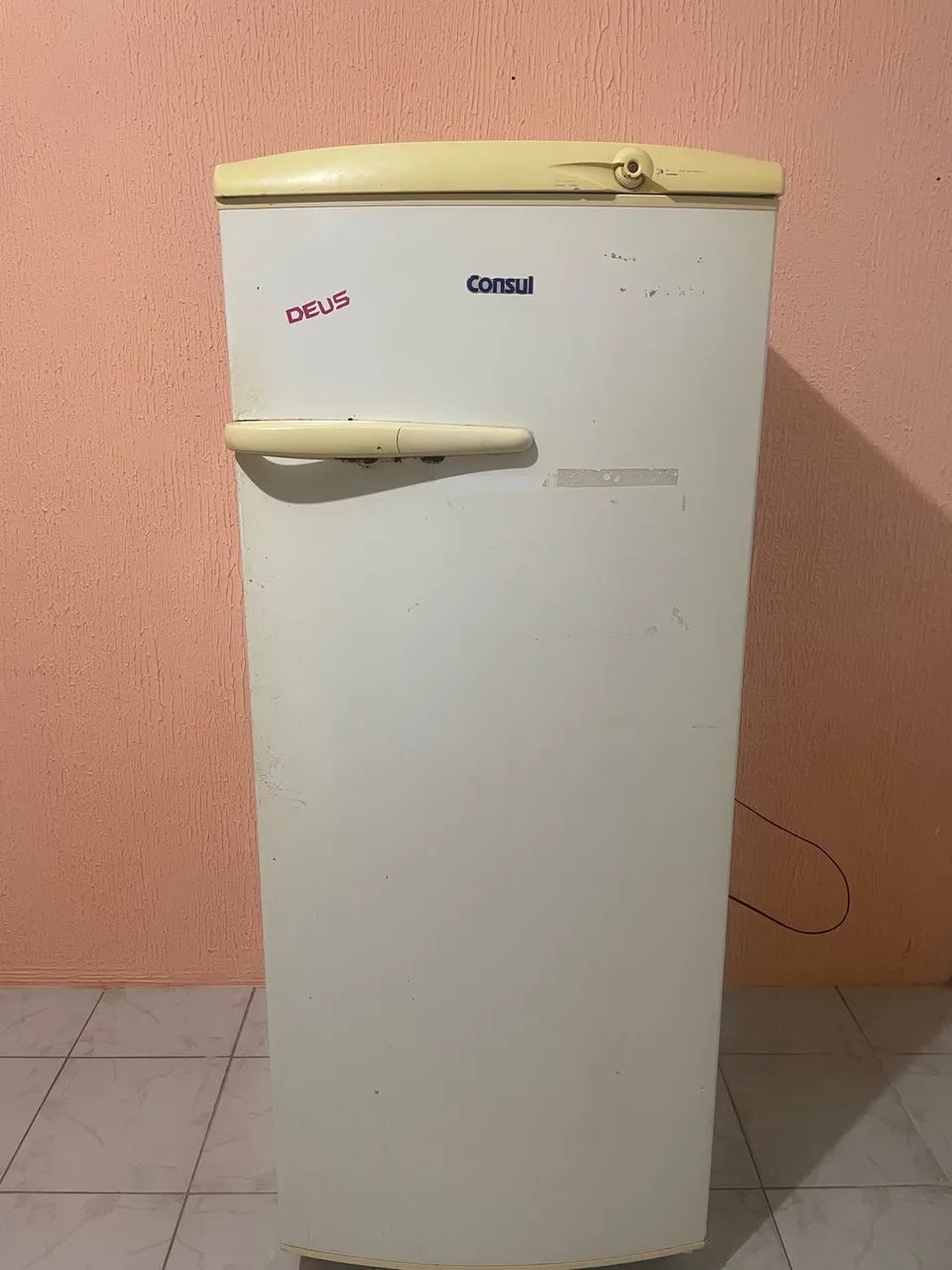 Vendo geladeira 