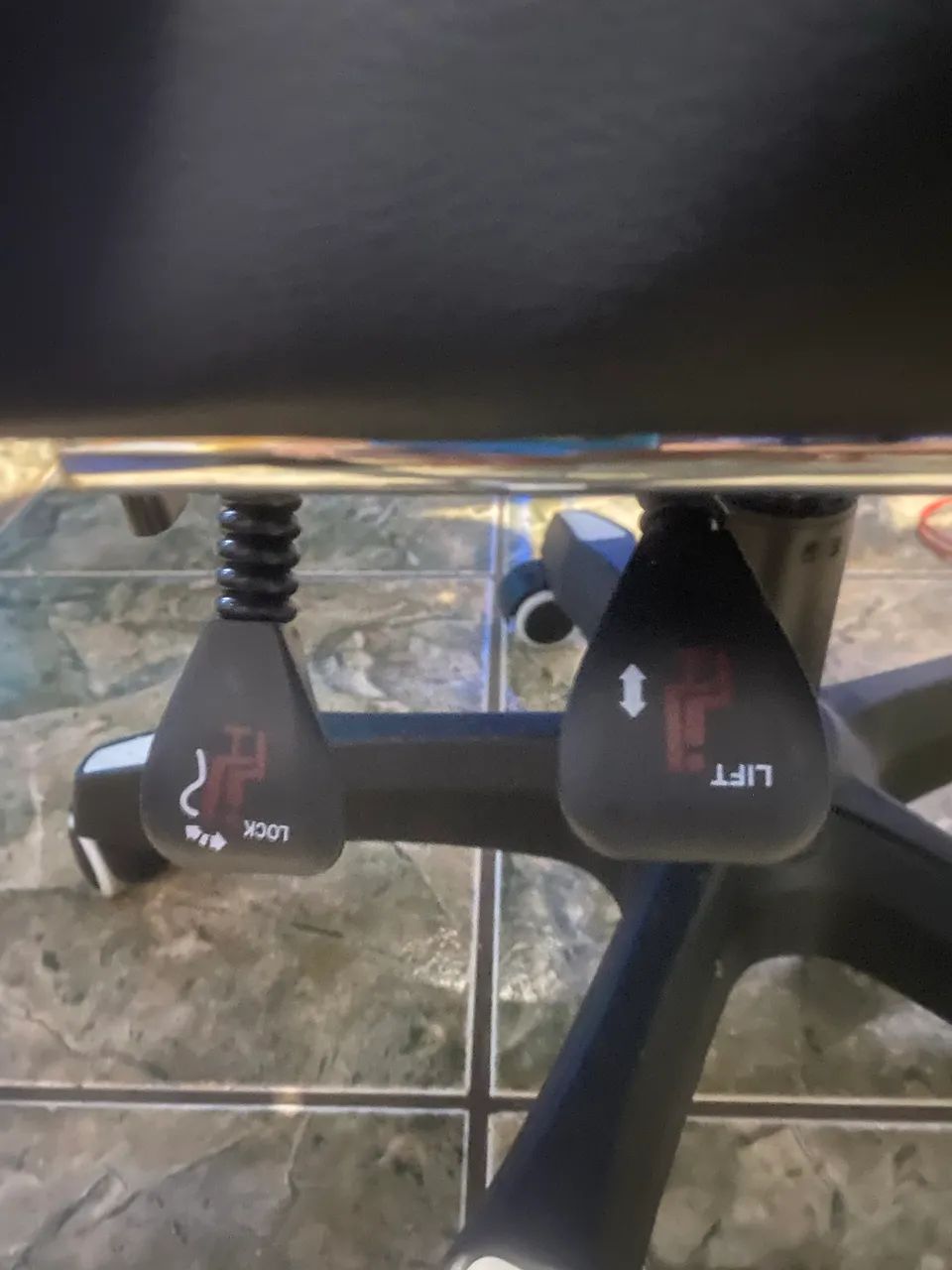 Cadeira Gamer Python Fly com Apoio para Pés e Encosto Reclinável - Foto 5