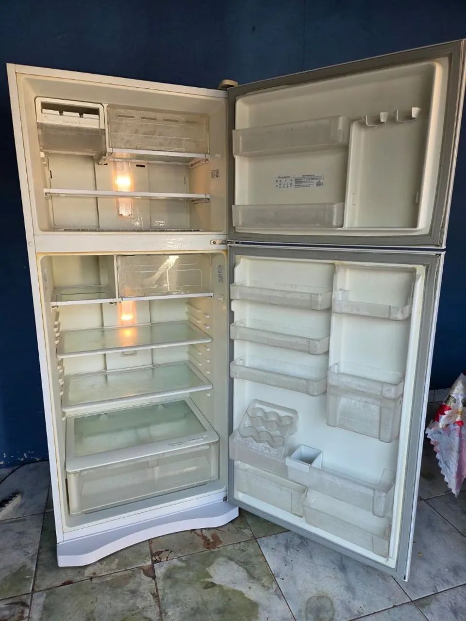 Vendo geladeira Electrolux  - Foto 2