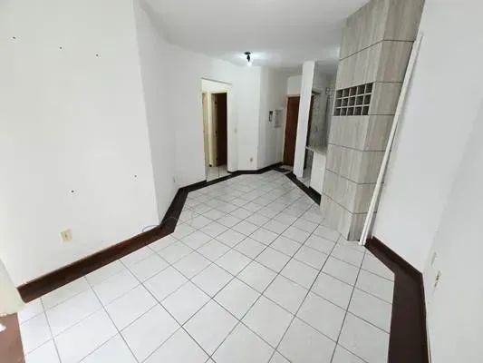 Apartamento no Bairro Canto: 2 Quartos (1 Suíte), Vaga Exclusiva e Sacada com Churrasqueir - Foto 4