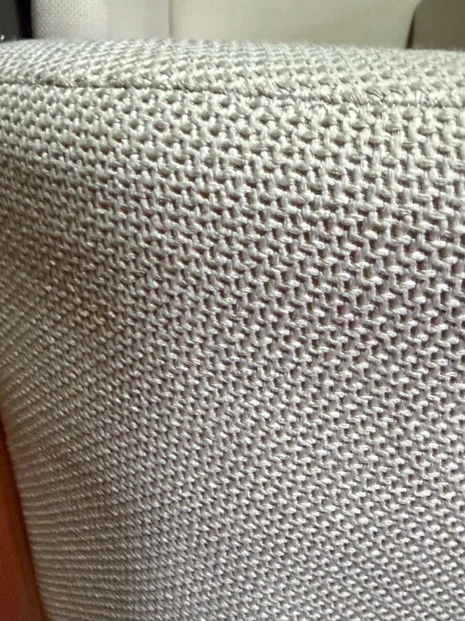 Poltrona cor creme com puf de apoio - Foto 4