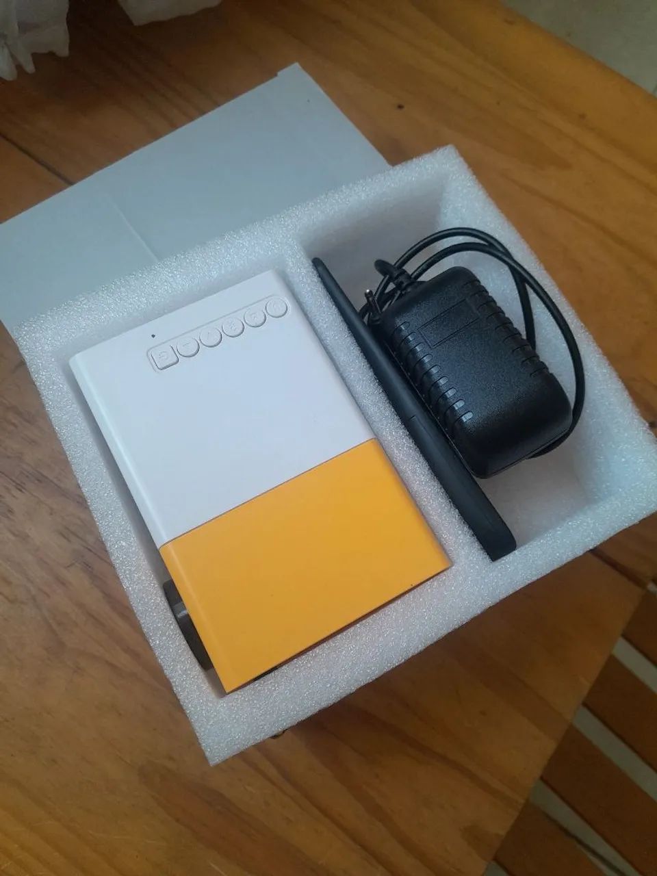 Projetor - HDMI, P2, MicroSD simples - Foto 3