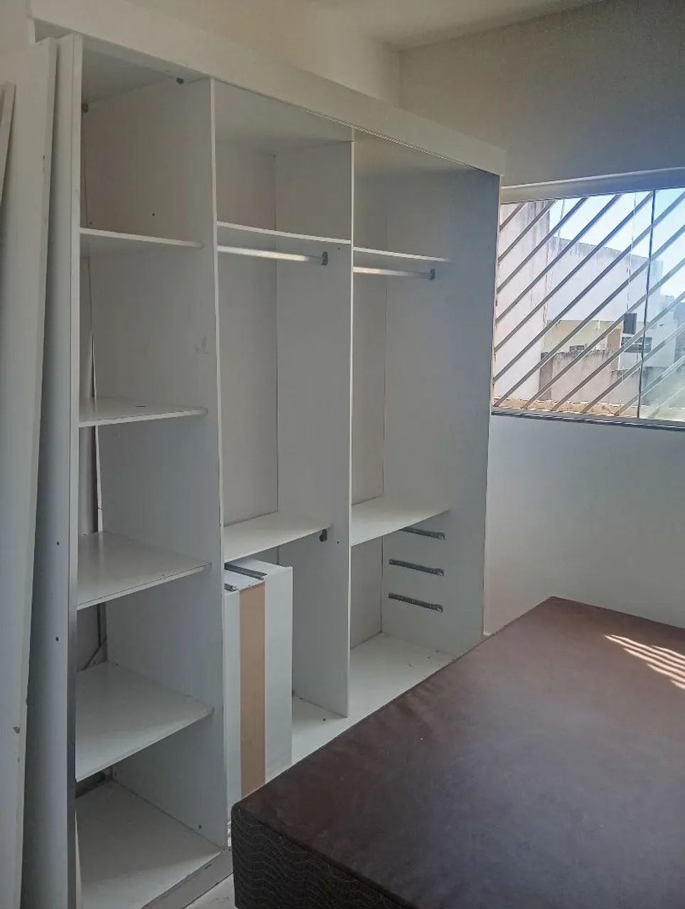GUARDA ROUPA USADO