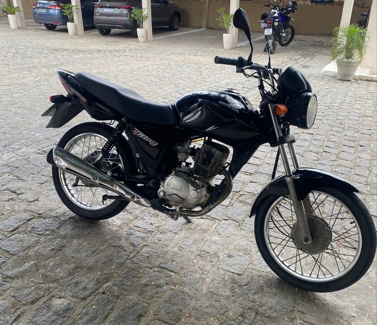 CG Titan Es 2004 - Foto 4