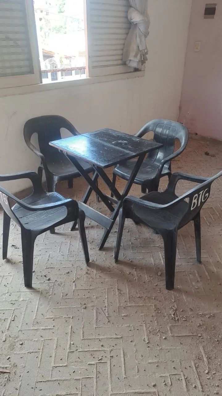 Mesas com cadeiras  - Foto 2
