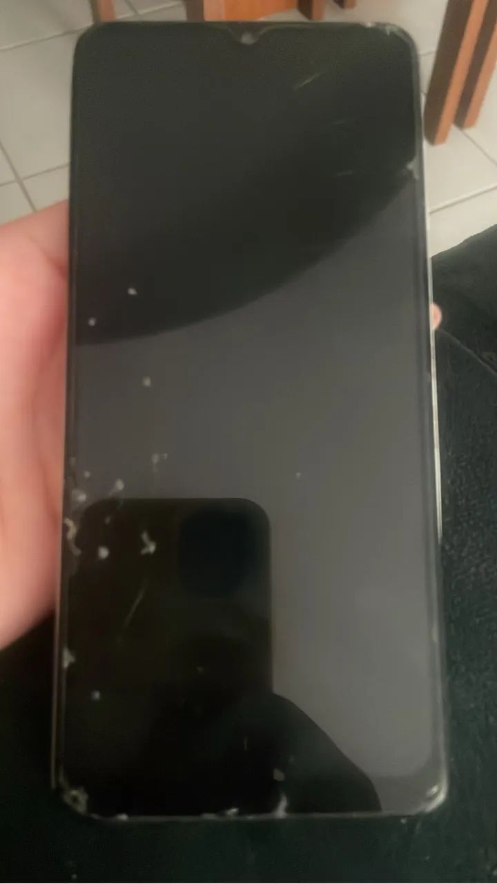 Samsung 12, não funciona vendo para retirada de peças!