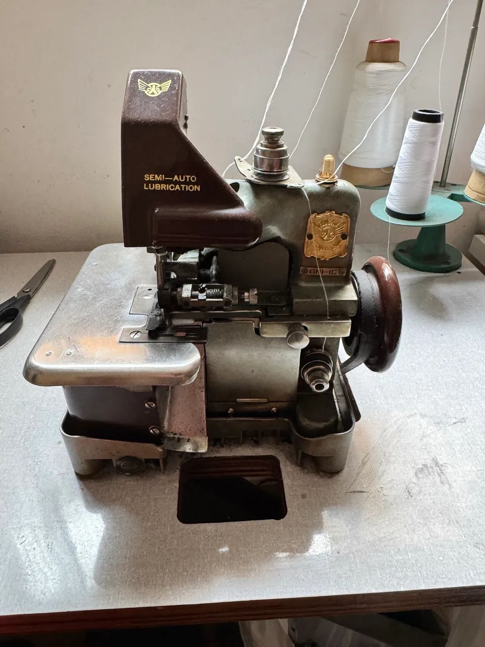 3 Máquinas de custura a venda  - Foto 2
