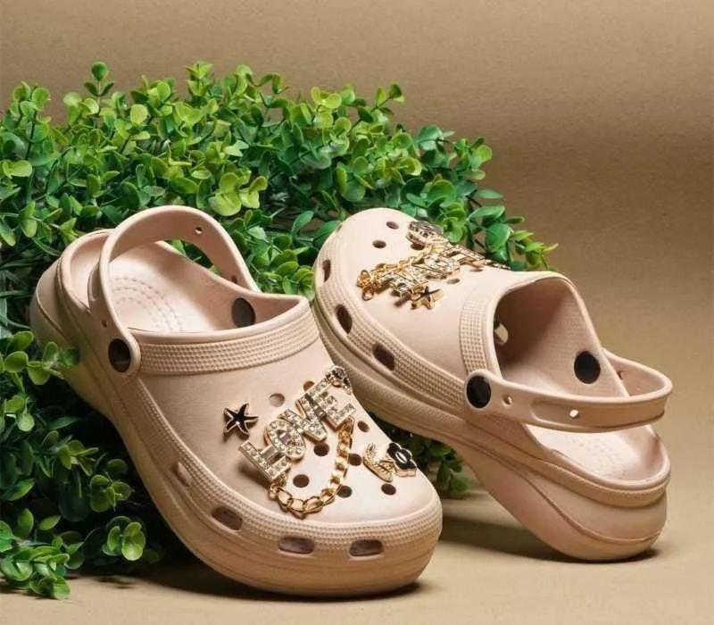 Crocs feminina - Foto 3