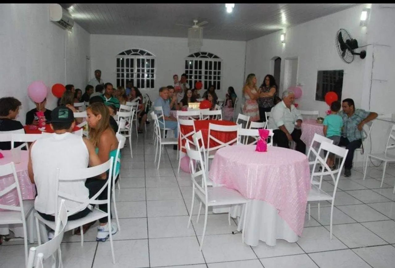 70 cadeiras de festa cada 50,00 - Foto 5