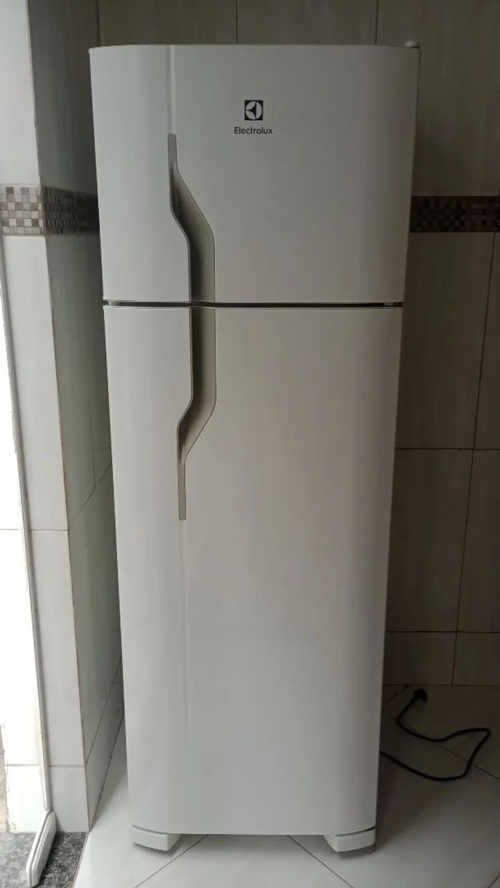 Vendo geladeira 