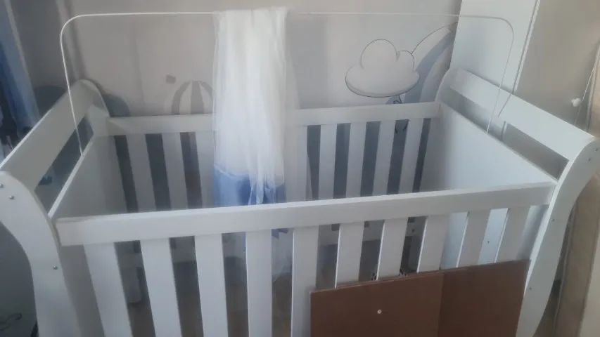 Berço Americano Branco com Colchão BF Baby Plus + Mosquiteiro - Excelente Estado
